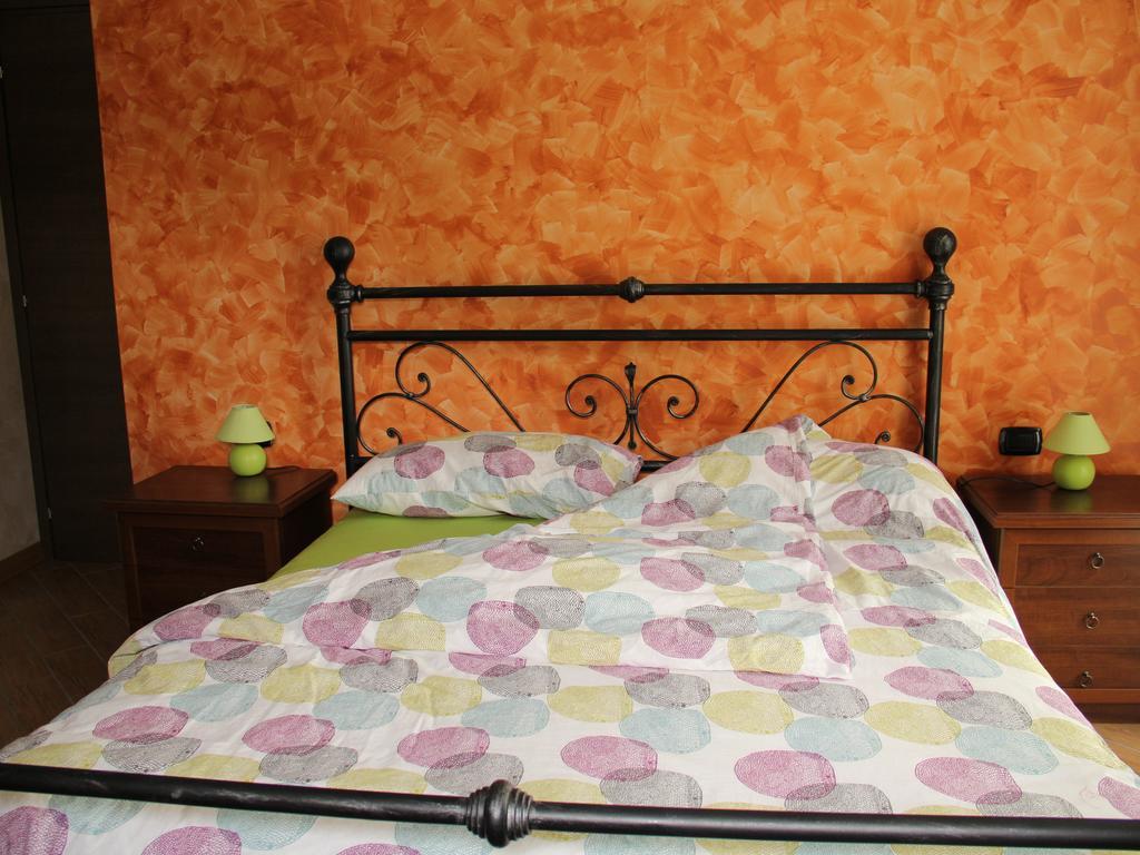 Agriturismo Il Sorriso Dei Figli Argegno Cameră foto