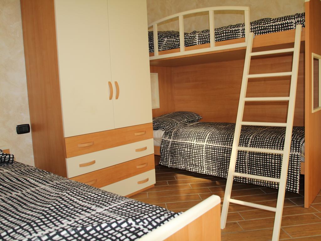 Agriturismo Il Sorriso Dei Figli Argegno Cameră foto